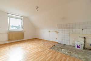 Großzügiges Einfamilienhaus mit Potenzial zum Zweifamilienhaus – Böblingen (Kreis) – Vorschaubild 17