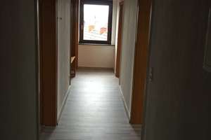 4,5 Zimmer Wohnung über den Dächern von Duisburg-Baerl, inklusive ca. 80qm Dachboden – Geststraße 5a, 47199 Baerl, Duisburg – Vorschaubild 2