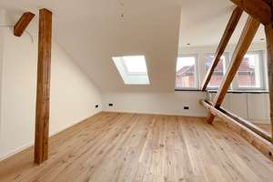 Dichterviertel – Funkelnagelneue Dachgeschosswohnung mit Südwest-Balkon im sanierten Gründerzeithaus – Die vollständige Adresse der Immobilie erhältst du vom Anbieter., 99096 Löbervorstadt, Erfurt – Vorschaubild 5
