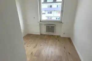 1,5 Zimmer Wohnung in Bremerhaven zu vermieten! – Ahnthöhe 19a, 27572 Bremerhaven – Vorschaubild 2