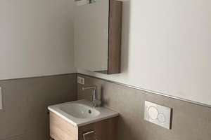 Neubau-Wohnung in Alteglofsheim: Moderner Grundriss mit Balkon – Landshuter Straße 6, 93087 Alteglofsheim – Vorschaubild 8