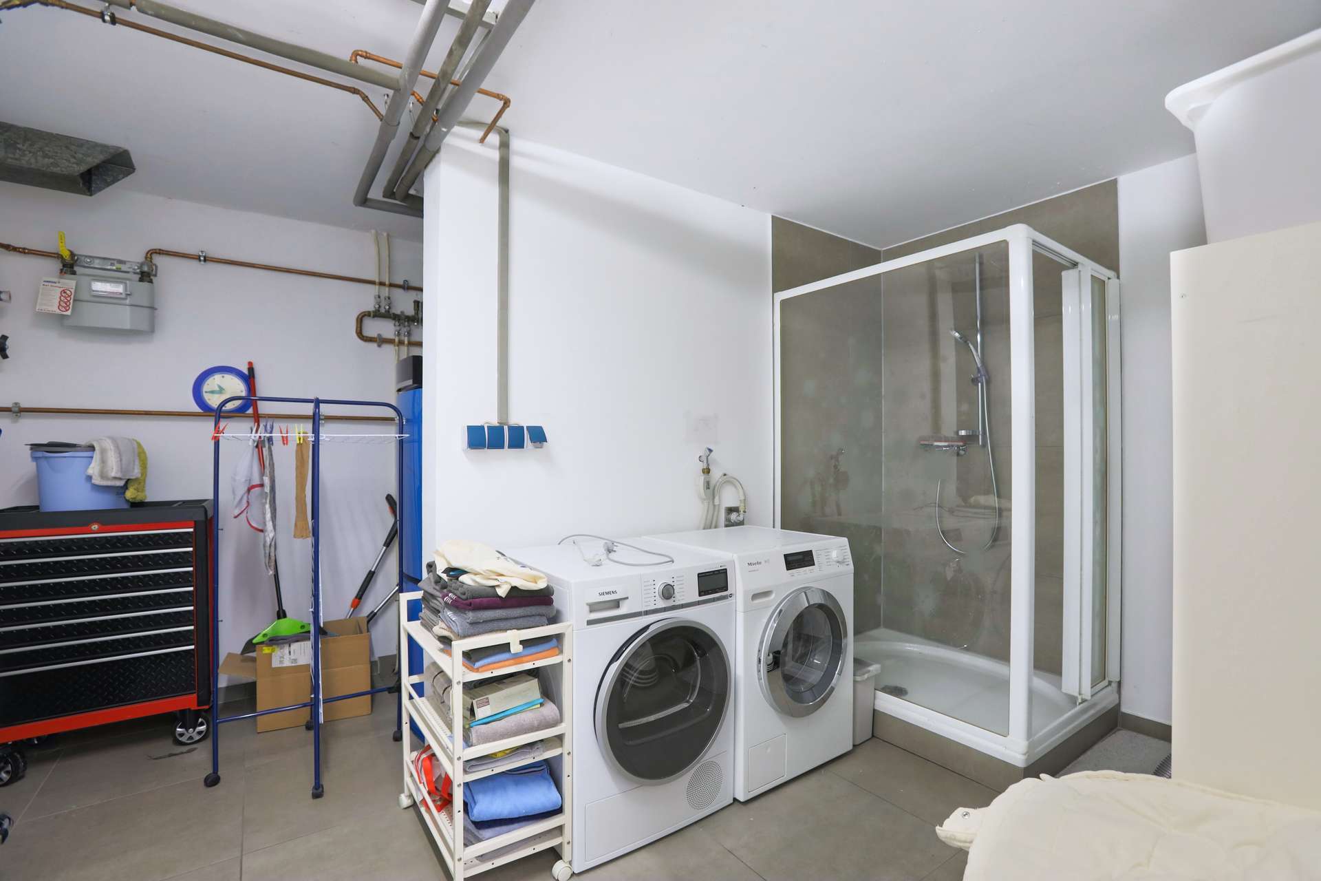 Immobilie in Hammersbach - Stilvoller Bungalow mit separater ELW, Doppelgarage & großem Grundstück - Bild 10