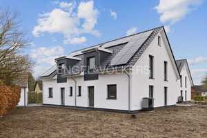 „Letzte Chance: Energieeffiziente Neubau-Doppelhaushälfte  – Ihr neues Zuhause wartet!“ – Segeberg (Kreis) – Vorschaubild 2