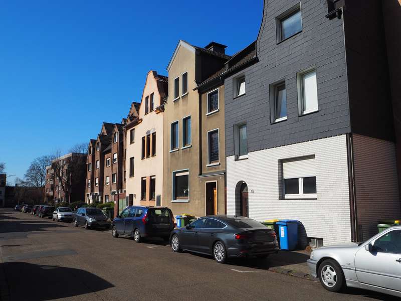 3-Familienhaus oder Mehrgenerationenhaus mit großem Garten