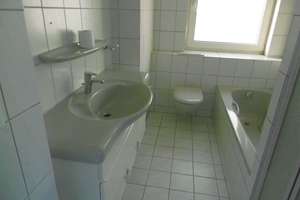MG-Odenkirchen, gemütliches kleines Einfamilienhaus im Zentrum mit Terrasse und Atelier – Die vollständige Adresse der Immobilie erhältst du vom Anbieter., 41199 Odenkirchen-Mitte, Mönchengladbach – Vorschaubild 13