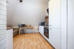Attraktive 2-Zimmer Dachgeschosswohnung im Herzen Remscheids – Die vollständige Adresse der Immobilie erhältst du vom Anbieter., 42853 Stachelhausen, Remscheid – Vorschaubild 4