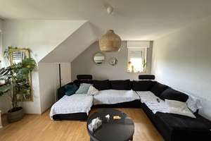 GROßE DG WOHNUNG MIT GARTEN - GÜNSTIGES ANGEBOT – Zur Lindung 17, 40489 Angermund, Düsseldorf – Vorschaubild 2