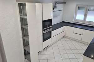 4 Zimmerwohnung mit schöner 30qm großen Terrasse in zentraler Lage – Die vollständige Adresse der Immobilie erhältst du vom Anbieter., 70736 Fellbach – Vorschaubild 3