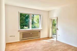 ++ Schöne Wohnung ++ Zentral und mit Blick in einen herrlichen Garten ++