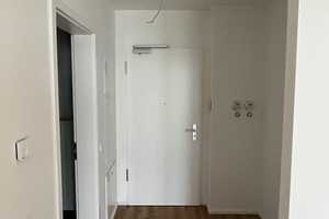 Moderne 2-Zimmer Gartenwohnung mit EBK am Ortspark – München (Kreis) – Vorschaubild 3