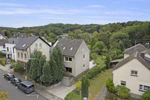 Freistehendes Einfamilienhaus mit außergewöhnlichem Südgrundstück und großem Garten in Bonn-Holzlar – Die vollständige Adresse der Immobilie erhältst du vom Anbieter., 53229 Holzlar, Bonn – Vorschaubild 25