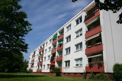 Toll geschnittene 3-Zimmer-Whg mit Balkon und moderner Ausstattung in Pinneberg-Nord