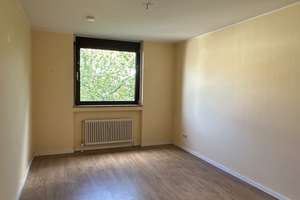 *Leerstehende* 3-Zimmer-Wohnung mit Balkon, München - Moosach – Brieger Straße 1, 80997 Moosach-Bahnhof, München – Vorschaubild 3