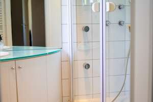 Repräsentative Villa mit großzügigem Garten und Pool ! Gelegen in ruhiger Lage von Alt-Meererbusch  – Die vollständige Adresse der Immobilie erhältst du vom Anbieter., 40667 Meerbusch – Vorschaubild 14