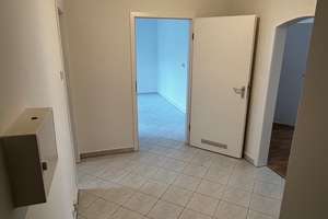 Teilsanierte 2-Zimmer-Wohnung mit 2 Balkonen und neuem Badezimmer – Apollinarisstraße 22, 40227 Oberbilk, Düsseldorf – Vorschaubild 10