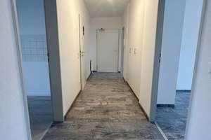 Bezugsfrei | 4-Zimmer-Wohnung im modernem Gebäude der 2000er Jahre mit Balkon & TG in Oberbilk! – Erik-Nölting-Straße 12, 40227 Oberbilk, Düsseldorf – Vorschaubild 17