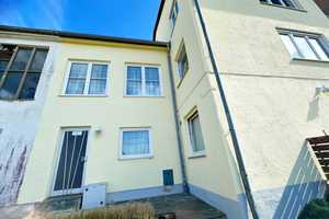 Solides Mehrfamilienhaus mit 3 Wohneinheiten in Altomünster – ruhige Lage & attraktive Perspektive – Dachau (Kreis) – Vorschaubild 3