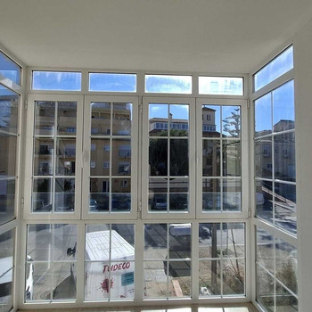 Geräumige 3-Schlafzimmer-Wohnung mit Parkplatz und Solarium in Turre