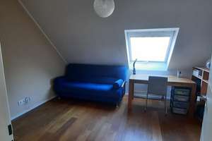 Lichtdurchfluteter DG-Traum in Krefeld: 3 Zimmer mit SW-Dachterrasse, moderner EBK & Garage! – Buchenstraße 23, 47805 Dießem/Lehmheide, Krefeld – Vorschaubild 13