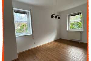 Haus mit EINBAUKÜCHE, Terrasse, BALKON und Garage in Werdau-Steinpleis zu vermieten! – Zwickau (Kreis) – Vorschaubild 7