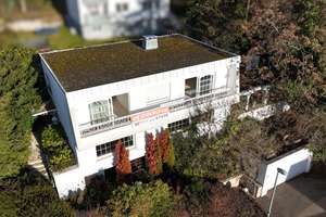 PF-Rod: Reizvolles Wohnhaus in bester Wohnlage und mit herrlicher Fernsicht