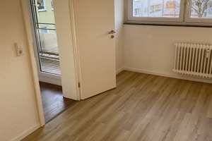 Helle, ruhige 2-Zimmer Whg im 2. OG mit Süd-Balkon in Wuppertal-Barmen – Loher Str. 3, 42283 Barmen, Wuppertal – Vorschaubild 4