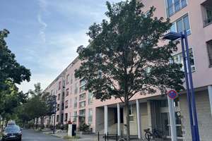 Bezugsfreie 2-Zimmer-Wohnung mit Loggia in begehrter Lage auf Alt-Stralau