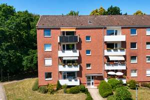 Ruhige 3-Zimmer-Wohnung auf Erbpacht mit Südwestbalkon im Lübecker Musikerviertel – Die vollständige Adresse der Immobilie erhältst du vom Anbieter., 23556 Sankt Lorenz Nord, Lübeck – Vorschaubild 2