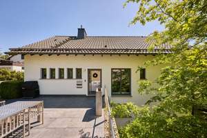 Gepflegtes Zweifamilienhaus mit großem Grundstück und moderner Ausstattung in Meschede-Wehrstapel – Die vollständige Adresse der Immobilie erhältst du vom Anbieter., 59872 Meschede – Vorschaubild 5