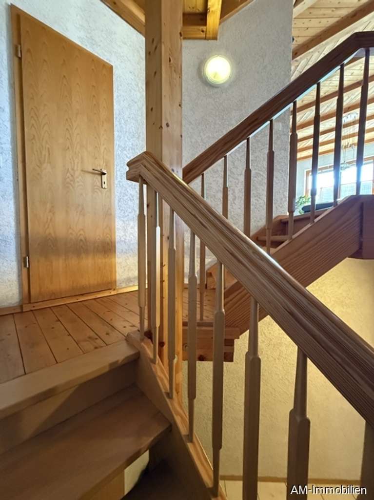 Immobilie in Salem - Zwei Häuser mit ganz viel Platz in ruhiger Lage!
Ideal für 2 Familien oder als Generationenhaus! - Bild 3