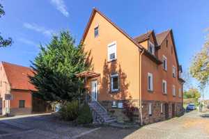 Doppelhaushälfte mit Gestaltungspotenzial und großer Scheune – Ludwigsburg (Kreis) – Vorschaubild 1