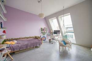 Geräumiges Dachjuwel im Kiez mit Balkon und Bad-Oase – Die vollständige Adresse der Immobilie erhältst du vom Anbieter., 12053 Neukölln (Ortsteil), Berlin – Vorschaubild 2