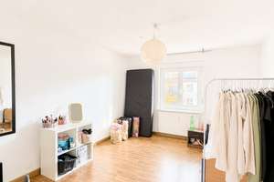 3-Zimmer-Wohnung mit zusätzlichem ausgebautem Zimmer im Dachgeschoss – Am Bleicher Hag 65, 89075 Eselsberg, Ulm – Vorschaubild 4