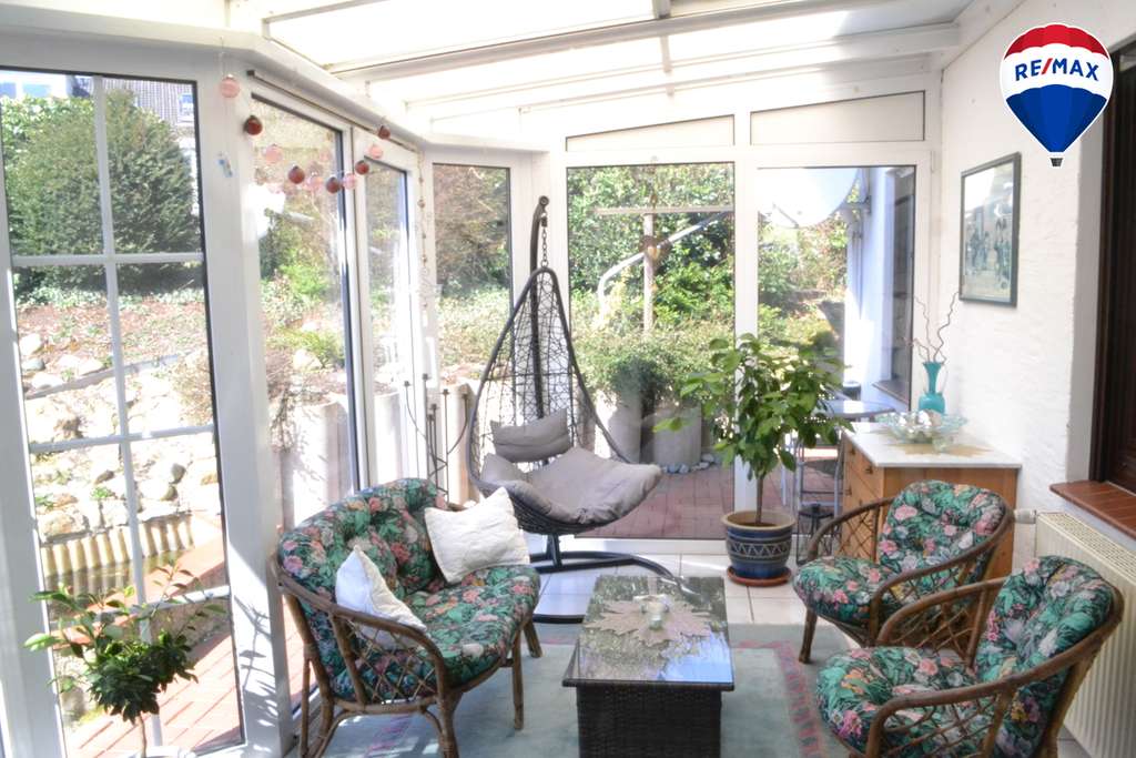 Charmantes Einfamilienhaus mit Wintergarten in ruhiger Lage von Detmold