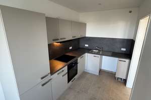 Einziehen & Wohlfühlen – Modern sanierte 4-Raum-Wohnung mit Balkon und Einbauküche! – Märkische Allee 288, 12687 Marzahn, Berlin – Vorschaubild 1