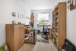 Bremen-Kirchhuchting: Modernisierte und helle 4-Zimmer-Eigentumswohnung – Die vollständige Adresse der Immobilie erhältst du vom Anbieter., 28259 Kirchhuchting, Bremen – Vorschaubild 8
