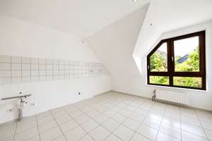 Wohnen auf zwei Ebenen! Helle Maisonettewohnung mit Balkon und Garage in Köln-Mengenich – 50829 Bocklemünd/Mengenich, Köln – Vorschaubild 3