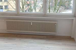 2 Zimmer ganz oben im Dachgeschoss mit Aufzug – Am Waldthausenpark 15, 45127 Stadtkern, Essen – Vorschaubild 6