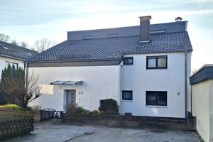 Durchmodernisiertes Zweifamilienhaus in Toplage am Leimenberg – Die vollständige Adresse der Immobilie erhältst du vom Anbieter., 64625 Bensheim – Vorschaubild 2
