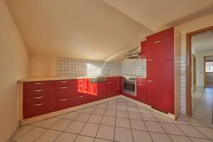 Schönes Mehrfamilienhaus mit Garten + Garage!   – Die vollständige Adresse der Immobilie erhältst du vom Anbieter., 72818 Trochtelfingen – Vorschaubild 3