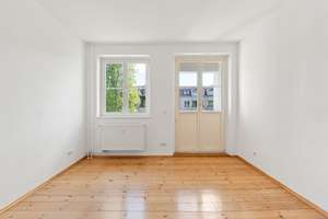 Wunderschöne * 2 Zimmer Wohnung * Bad mit Fenster* Loggia zum Innenhof – Lincolnstraße 7, 10315 Friedrichsfelde, Berlin – Vorschaubild 3