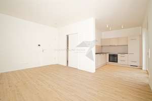 Sommerangebot! Perfekt für Singles! Moderne 1-Raum-Whg. mit Einbauküche & Balkon am Kulturpalast – Unritzstraße 38a, 9117 Rabenstein, Chemnitz – Vorschaubild 4