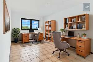 Großes Anwesen mit besonderer Architektur und Weitblick! Ideal für Großfamilien & Mehrgenerationen – Die vollständige Adresse der Immobilie erhältst du vom Anbieter., 61267 Neu-Anspach – Vorschaubild 10