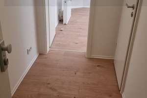 Schöner wohnen. Wuppertal-Zoo. Dachgeschoss-Wohnung, ohne Balkon – Siegfriedstraße 39, 42117 Elberfeld West, Wuppertal – Vorschaubild 26