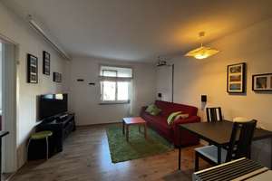 2 möblierte Zimmer in Maisonnette-Wohnung als Berufstätigen-WG (befristet!)