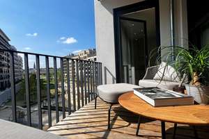 sehr stilvoll u. modern möblierte Wohnung mit Balkon und Dachgarten - schnell im Zentrum – Die vollständige Adresse der Immobilie erhältst du vom Anbieter., 81541 Obere Au, München – Vorschaubild 1