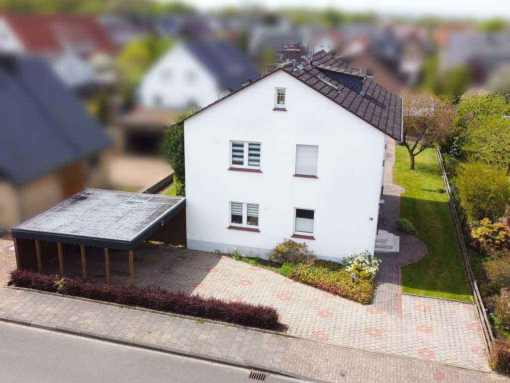 Immobilie in Lübbecke - Jung kauft Alt : Viel Platz für Familie, Wohnen und Arbeiten in idealer Wohnlage - Bild 2