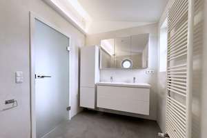 Modern saniertes Architektenhaus mit vielseitigem Nutzungskonzept! – Die vollständige Adresse der Immobilie erhältst du vom Anbieter., 84101 Obersüßbach – Vorschaubild 13