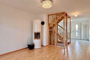 Sie arbeiten am Flughafen: Modernes Townhouse mit Garten in Erding – Erding (Kreis) – Vorschaubild 1