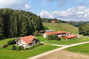 Einzigartiger Pferdehof in traumhafter Alleinlage – Naturparadies mit Wiesen, Wald und Pferdehaltung – Die vollständige Adresse der Immobilie erhältst du vom Anbieter., 84533 Marktl – Vorschaubild 4